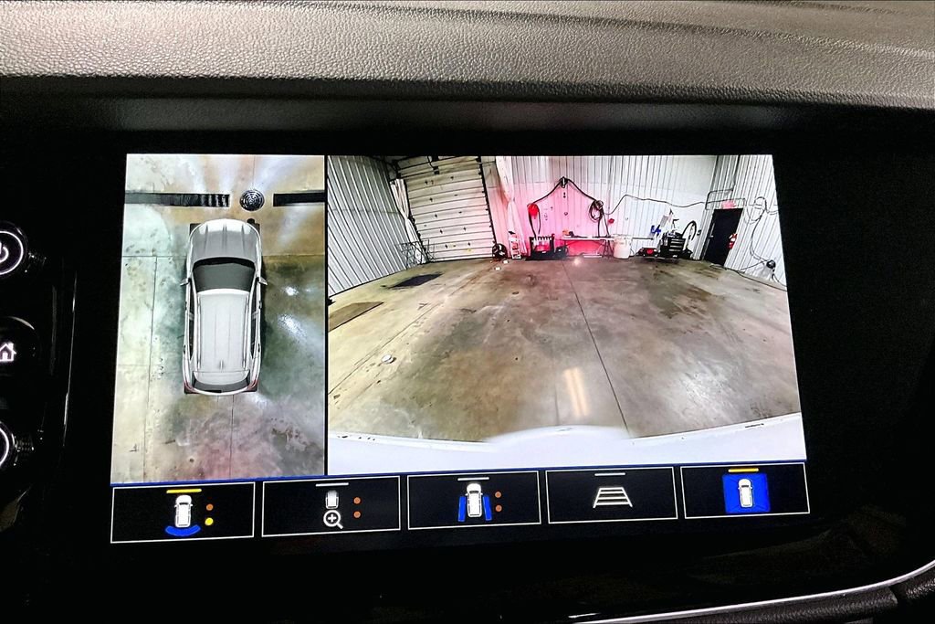 Used 2022 Buick Envision Avenir w/ Premium Seat Package image 34