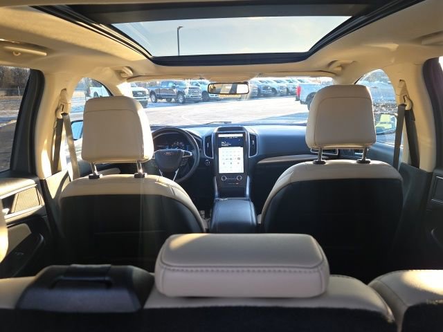 Certified 2024 Ford Edge SEL w/ Convenience Package image 9