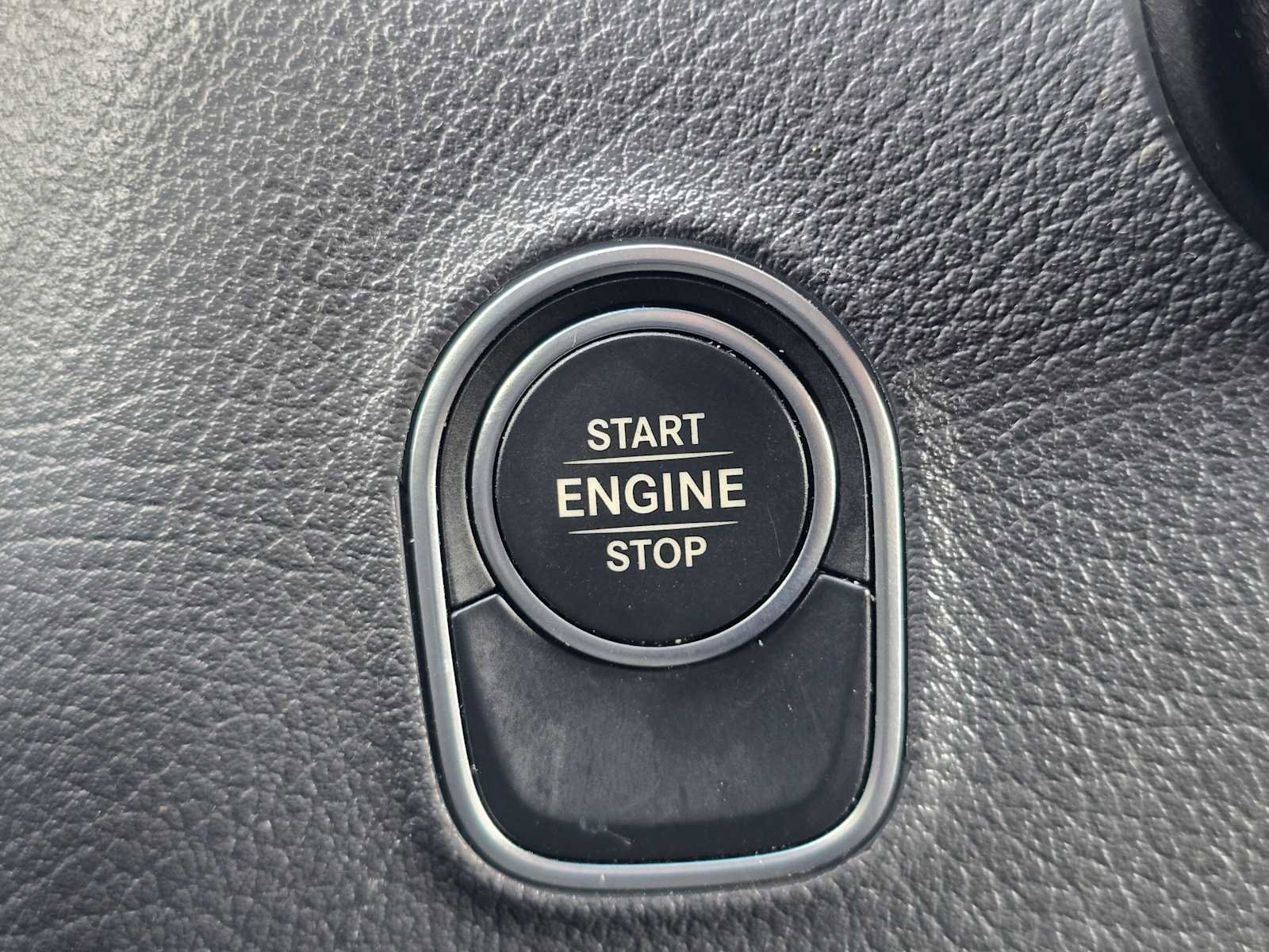 Used 2024 Mercedes-Benz Sprinter 2500 image 32