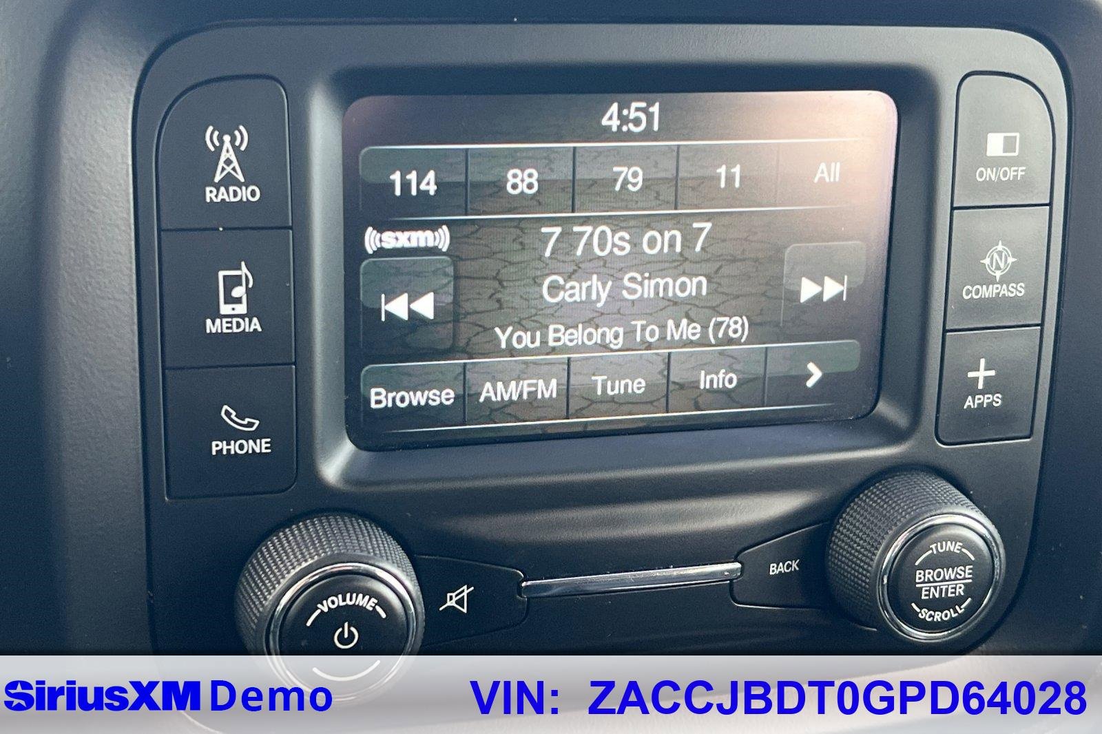 Used 2016 Jeep Renegade Limited image 24