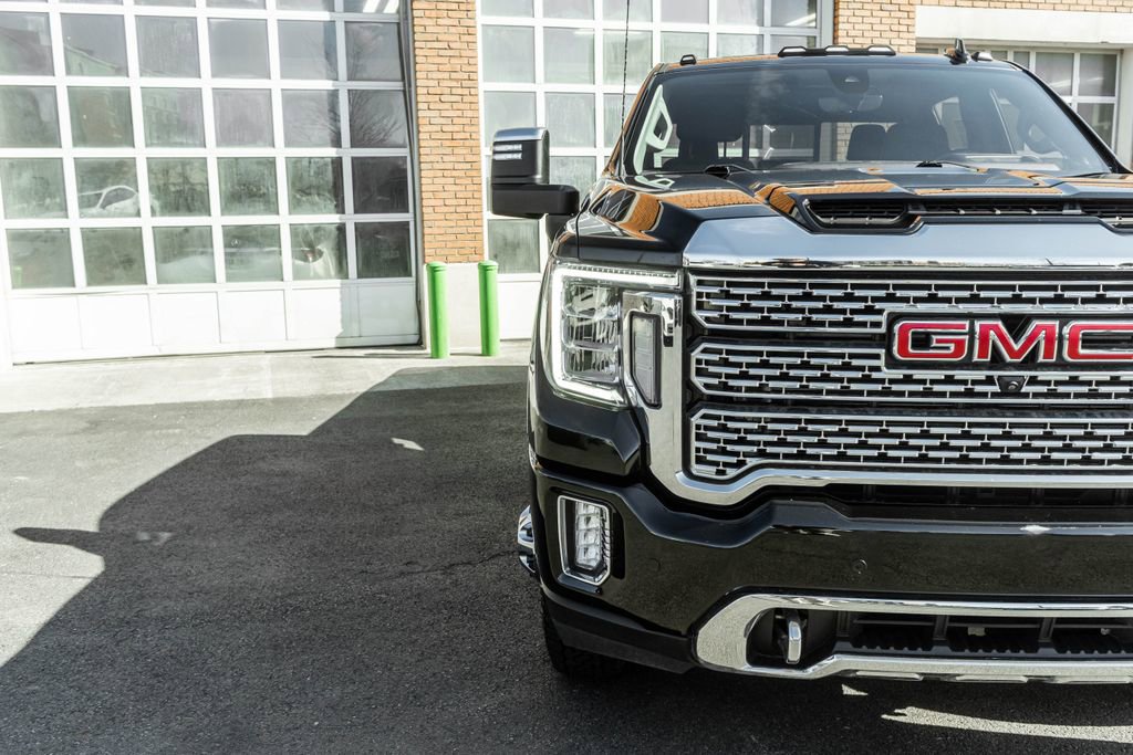 Used 2023 GMC Sierra 3500 Denali w/ Denali Ultimate Package AWD/4WD image 40