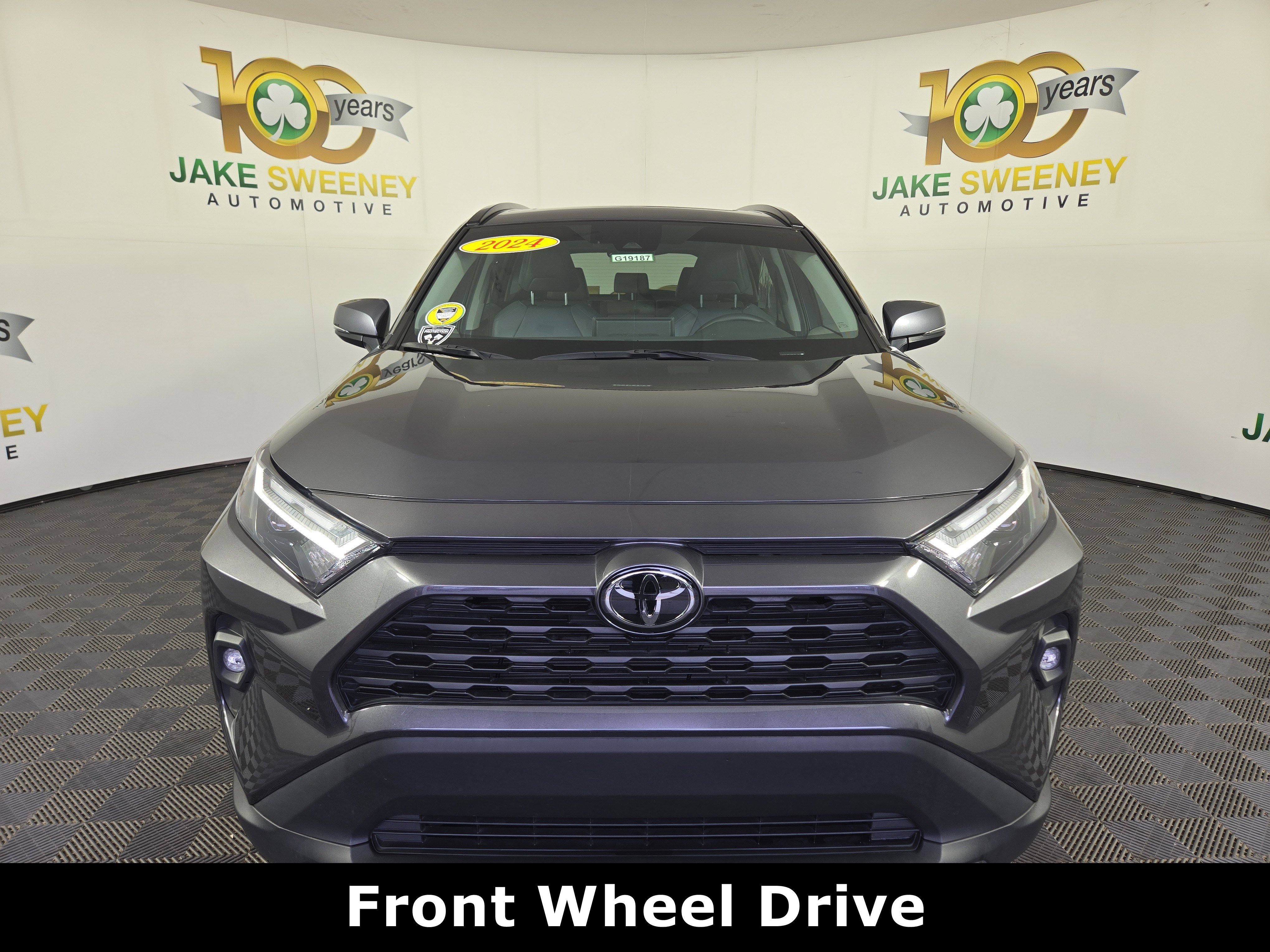 Used 2024 Toyota RAV4 XLE Premium image 2