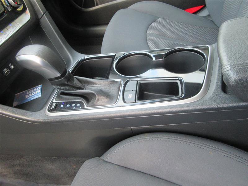 Used 2019 Hyundai Sonata SE image 16