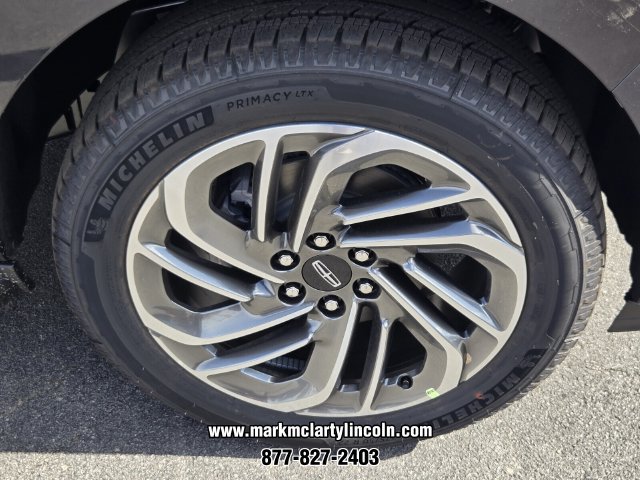 New 2027 Lincoln Navigator Premiere AWD/4WD image 15