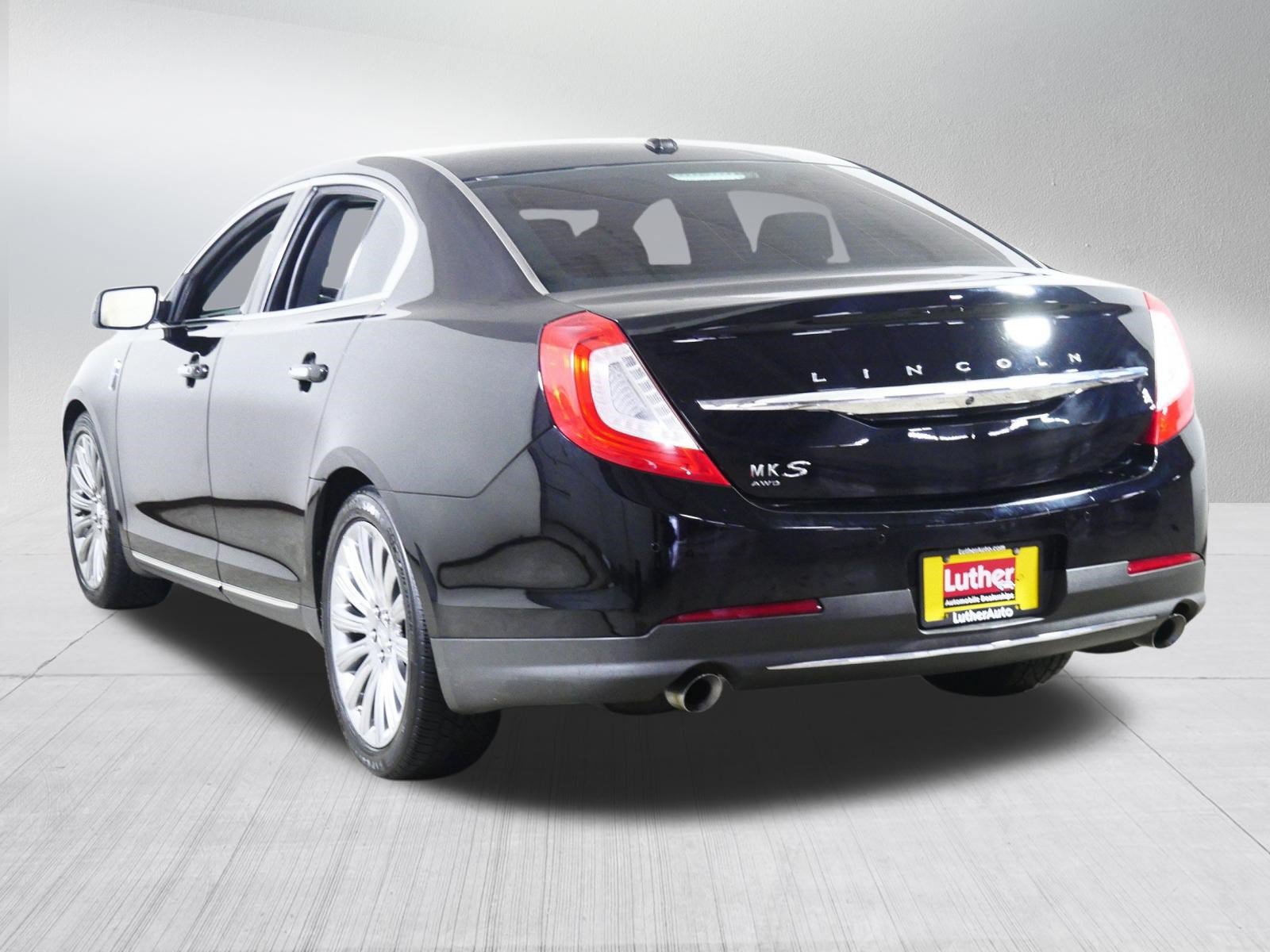 Used 2016 Lincoln MKS AWD w/ Equipment Group 101A image 5