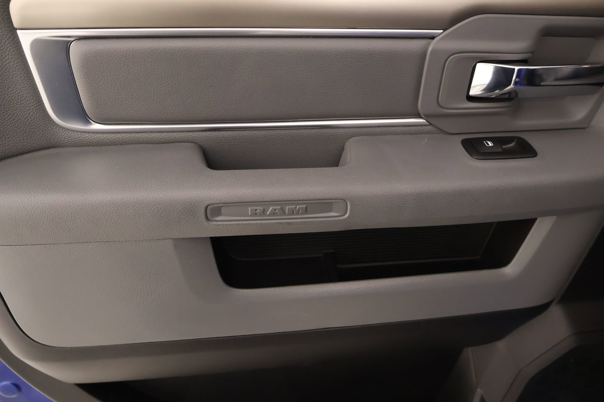 Used 2017 RAM 2500 Big Horn image 17