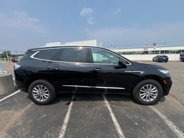 Used 2024 Buick Enclave Essence w/ Trailering Package, 5000 lbs. FWD image 4