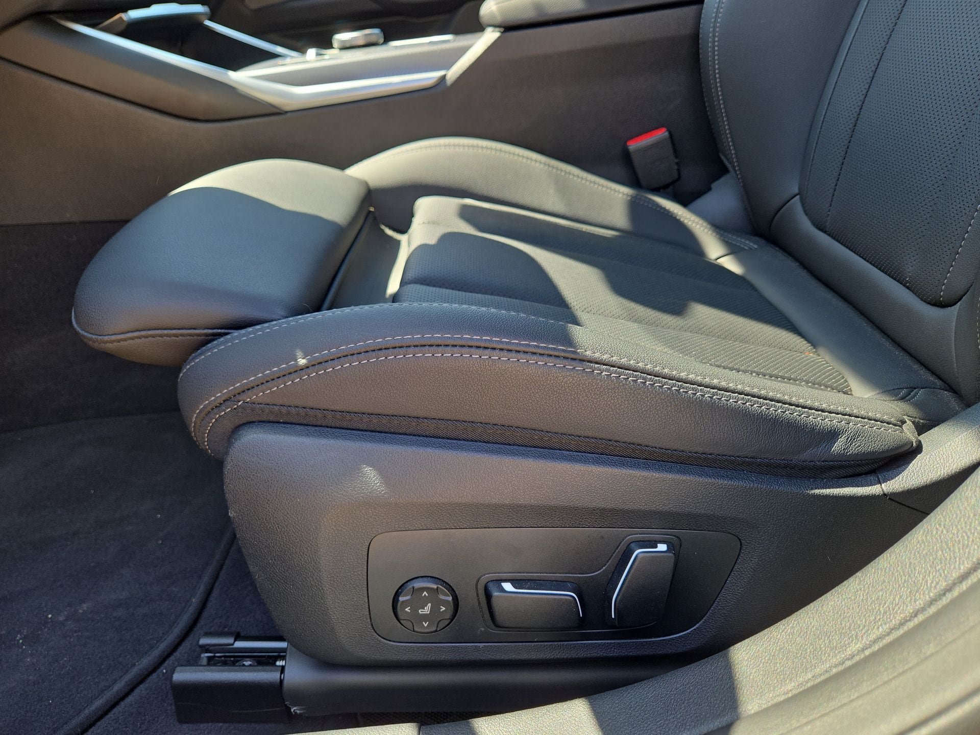 Used 2025 BMW 430i xDrive w/ Premium Package AWD/4WD image 17