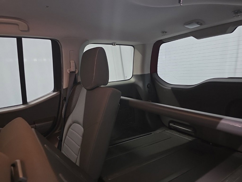 Used 2013 Nissan Xterra PRO-4X image 11