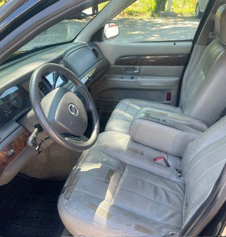 Used 2010 Mercury Grand Marquis LS RWD image 5