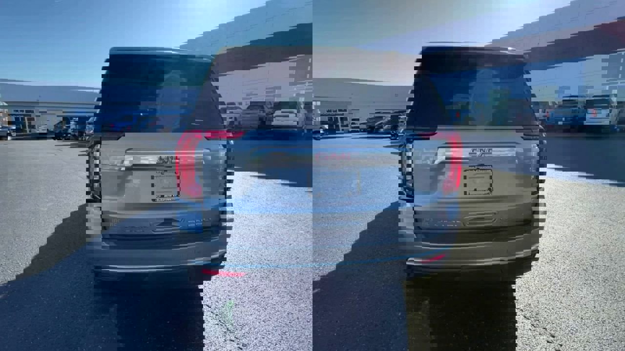 Certified 2023 GMC Yukon XL Denali image 8