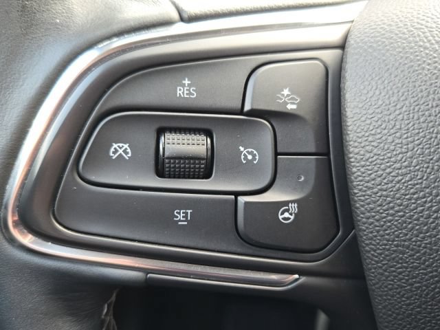 Used 2022 Buick Encore GX Essence w/ Experience Buick Package AWD/4WD image 14