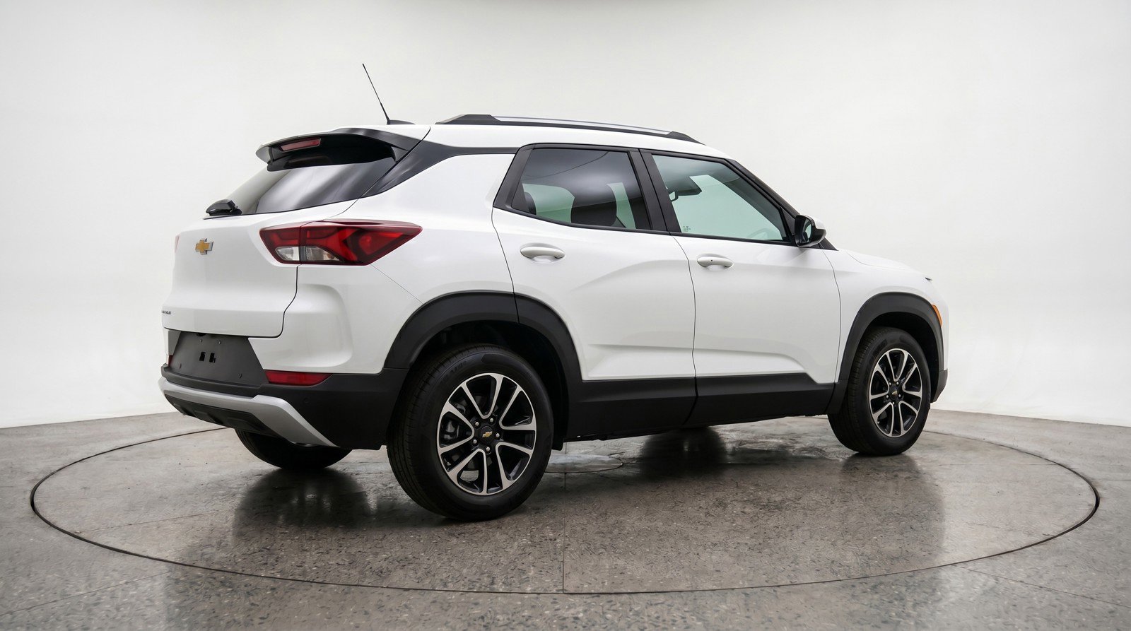 Used 2025 Chevrolet TrailBlazer LT FWD image 9