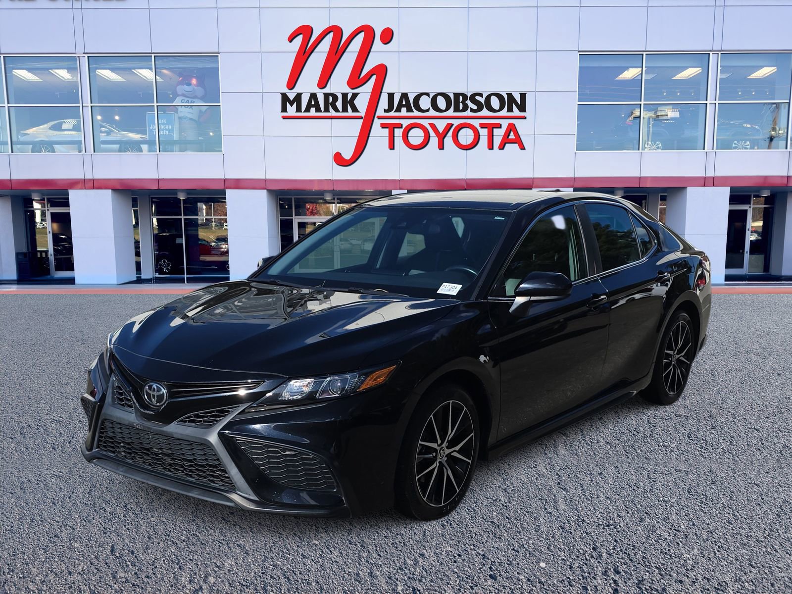 Used 2021 Toyota Camry SE