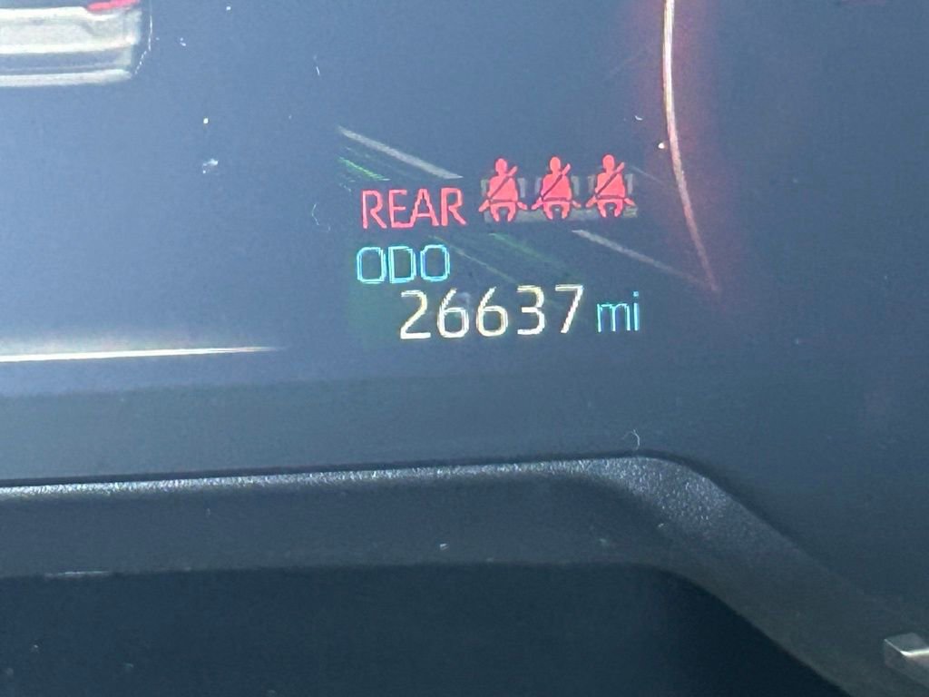 Used 2025 Toyota RAV4 XLE image 39