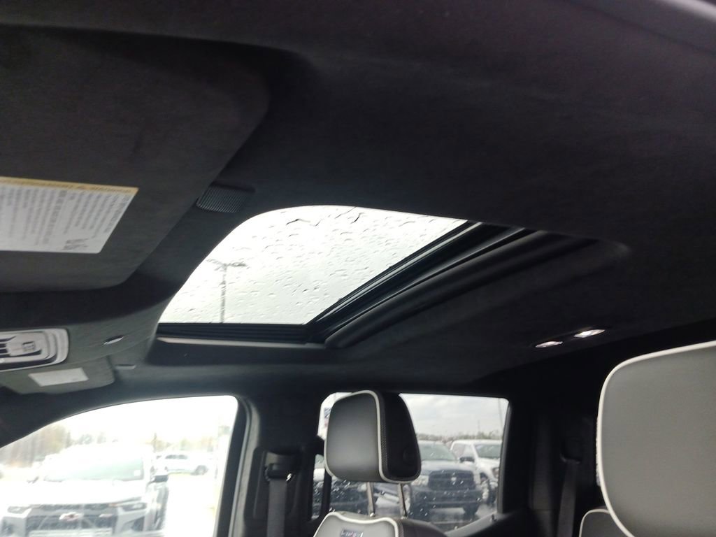 Used 2024 GMC Sierra 1500 AT4X image 23