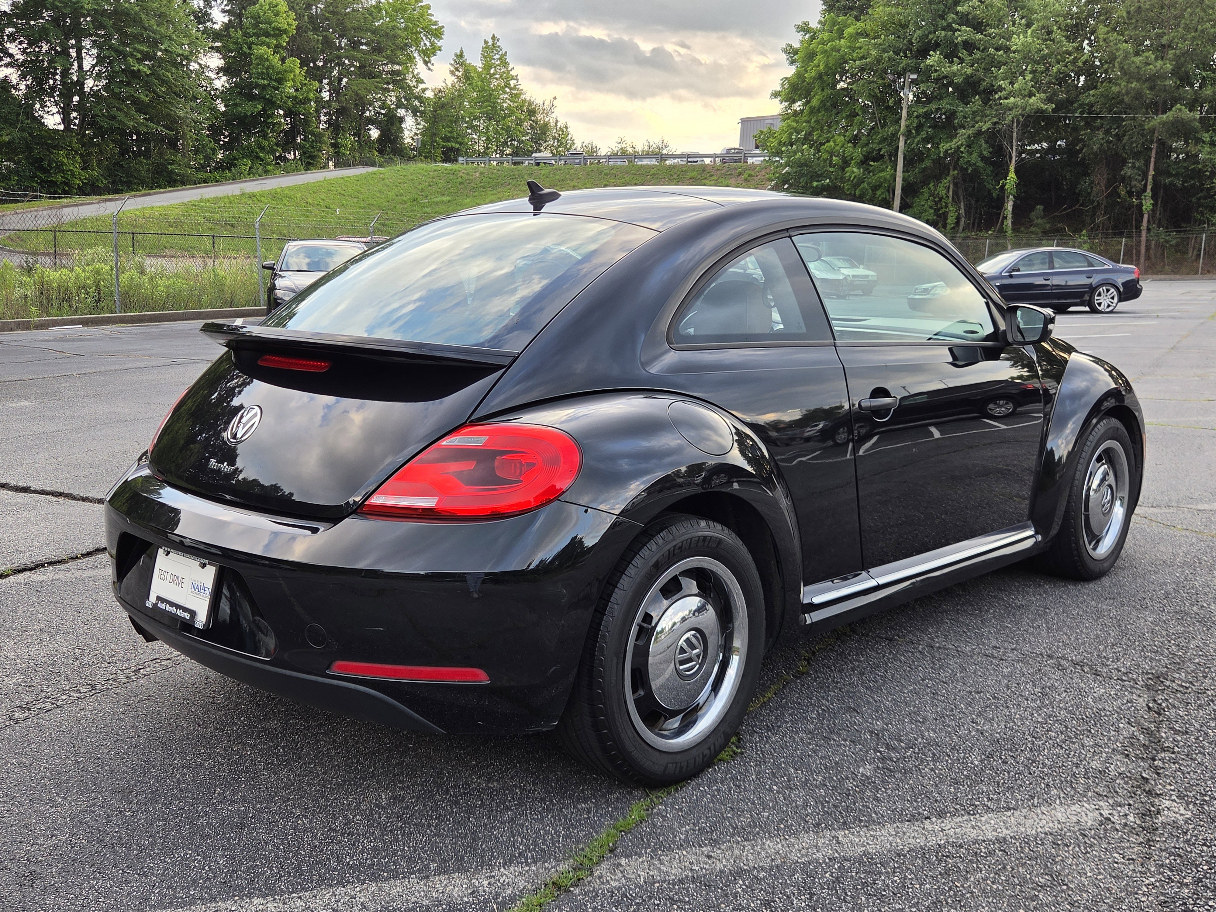 Used 2016 Volkswagen Beetle 1.8T Classic FWD image 5