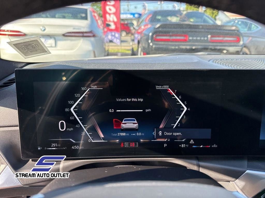 Used 2024 BMW 330i xDrive Sedan w/ Convenience Package image 27