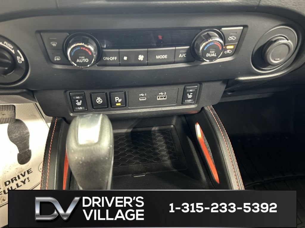Used 2022 Nissan Frontier PRO-4X AWD/4WD image 17