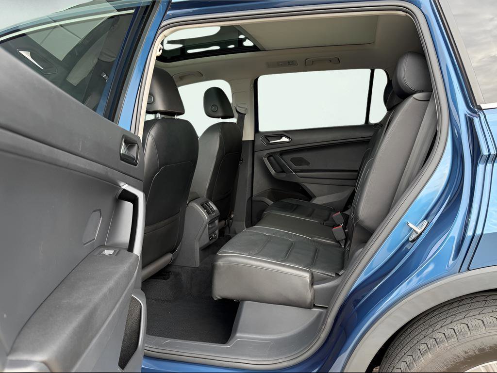 Used 2018 Volkswagen Tiguan SEL Premium image 15
