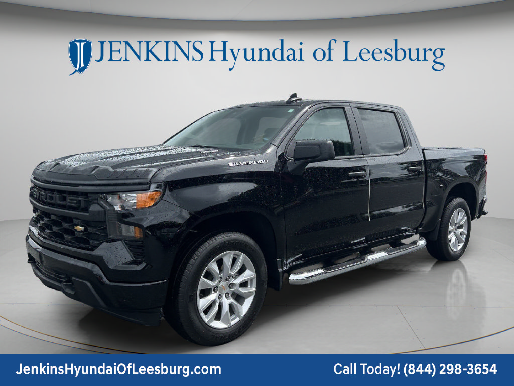 Used 2026 Chevrolet Silverado 1500 Custom RWD image 11
