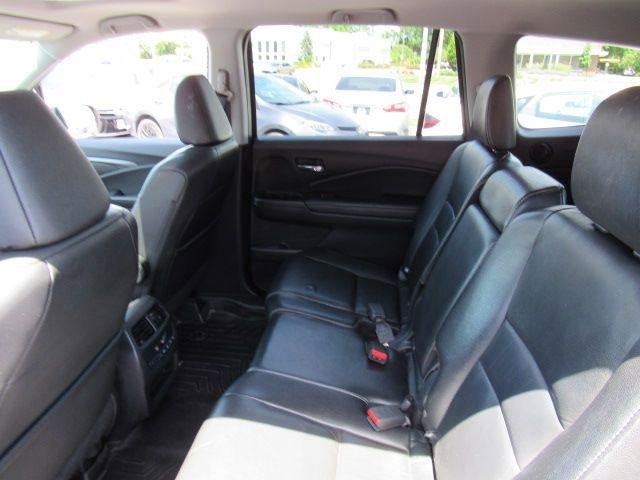 Used 2017 Honda Pilot EX-L image 18