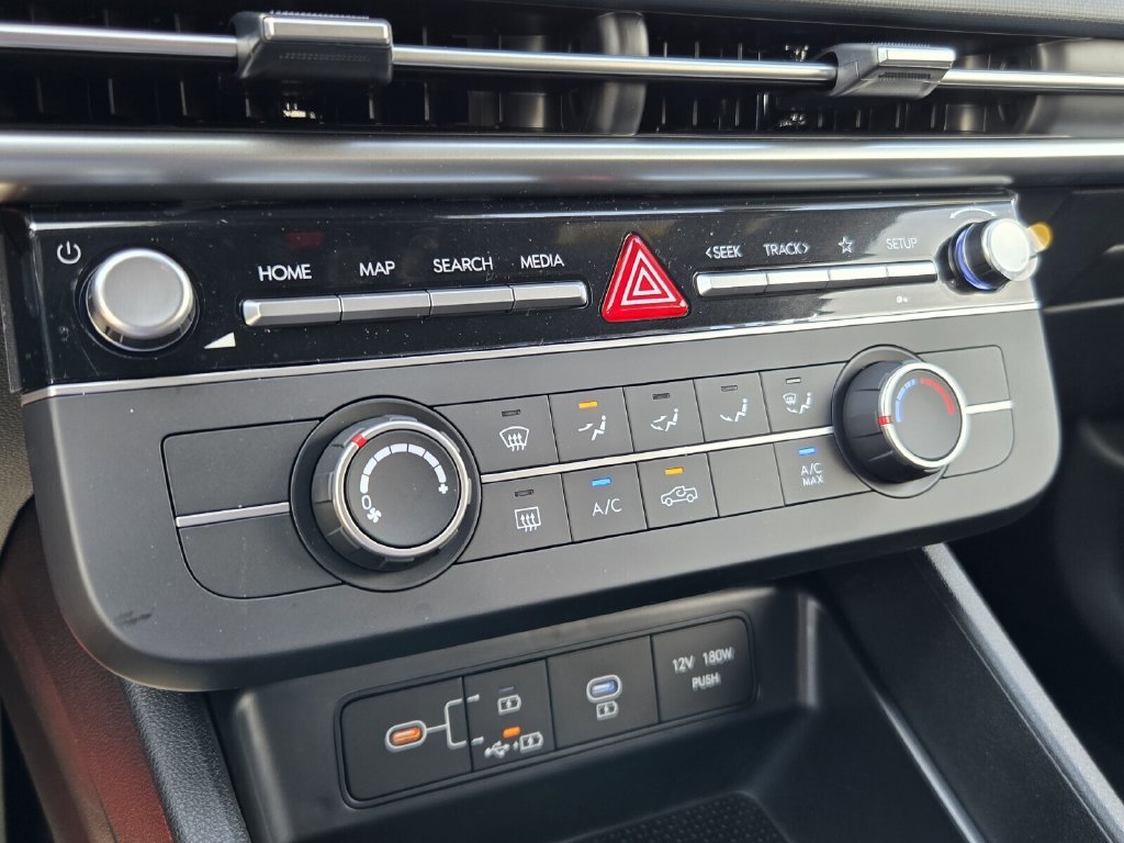 New 2026 Hyundai Santa Cruz SE FWD image 8