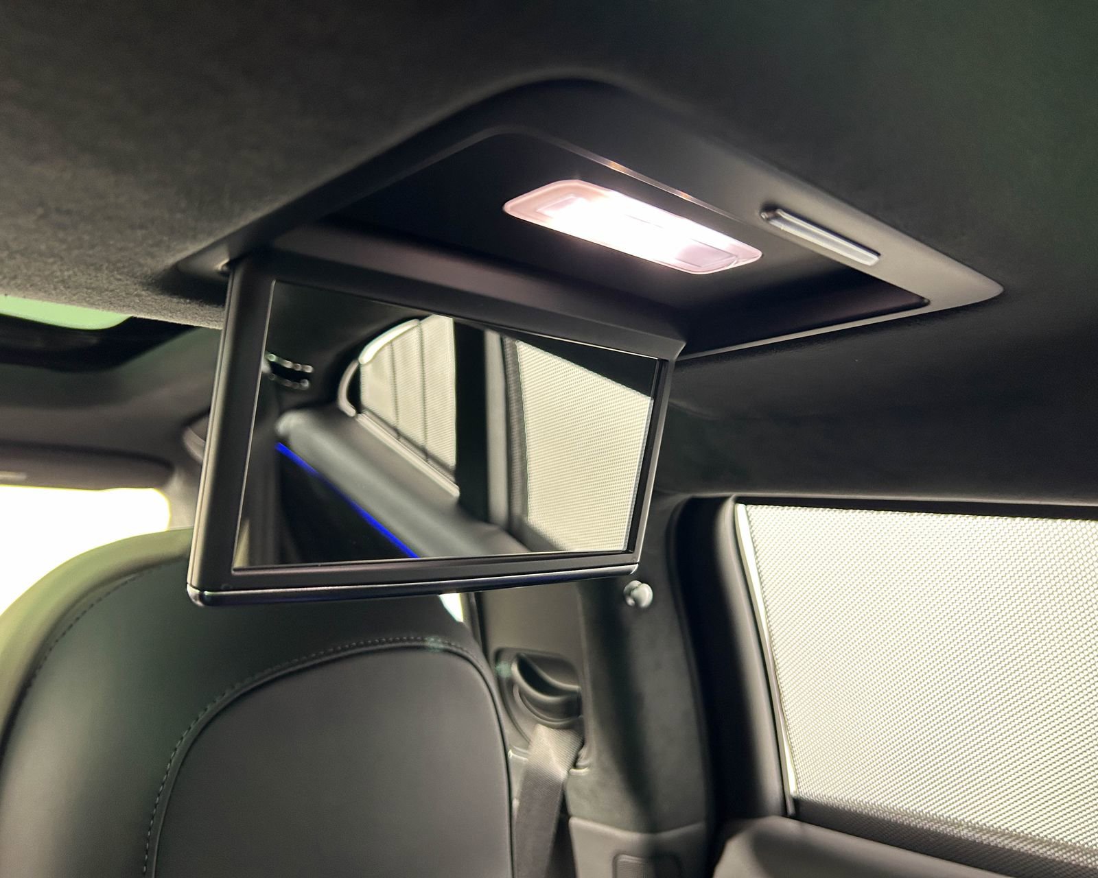 New 2026 Bentley Flying Spur Plug-In Hybrid image 35