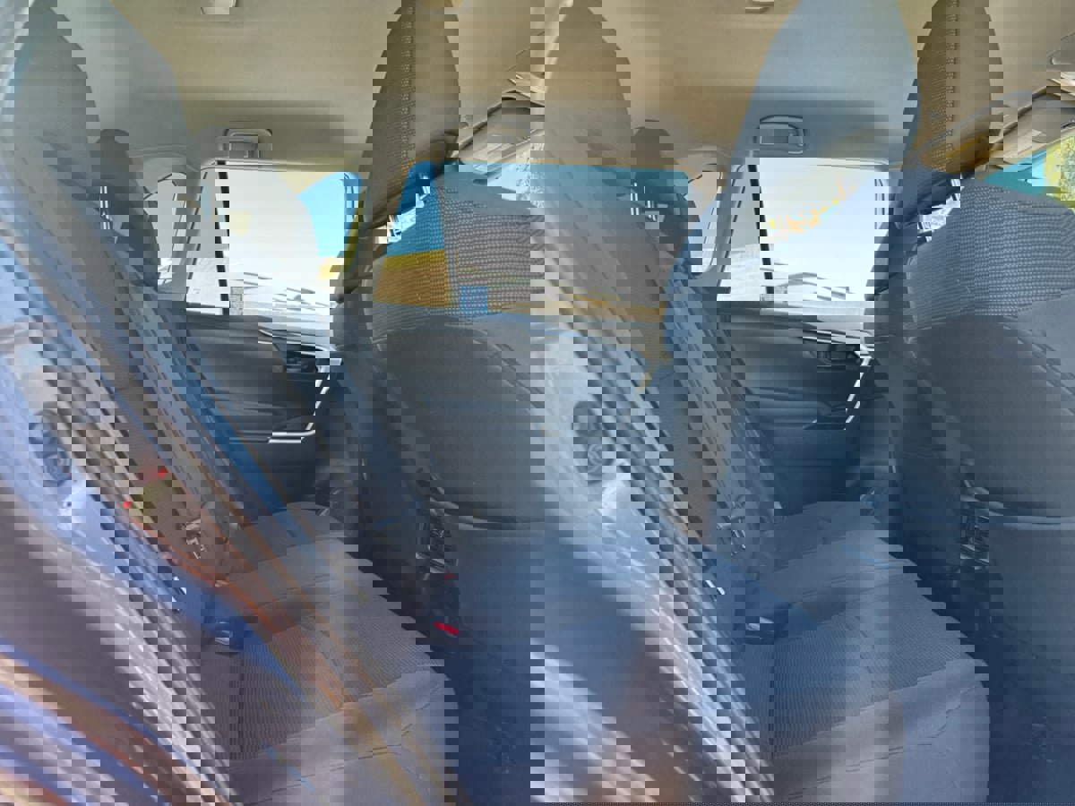 Used 2023 Toyota RAV4 LE image 18