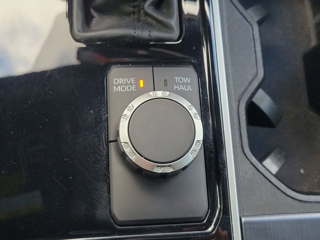 Used 2024 Toyota Tundra Platinum RWD image 28