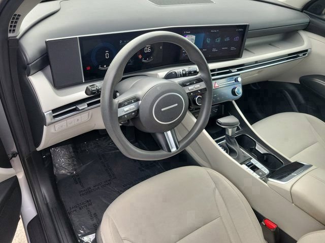 Used 2025 Hyundai Tucson SEL FWD image 19