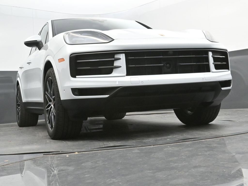 New 2025 Porsche Cayenne Coupe image 30