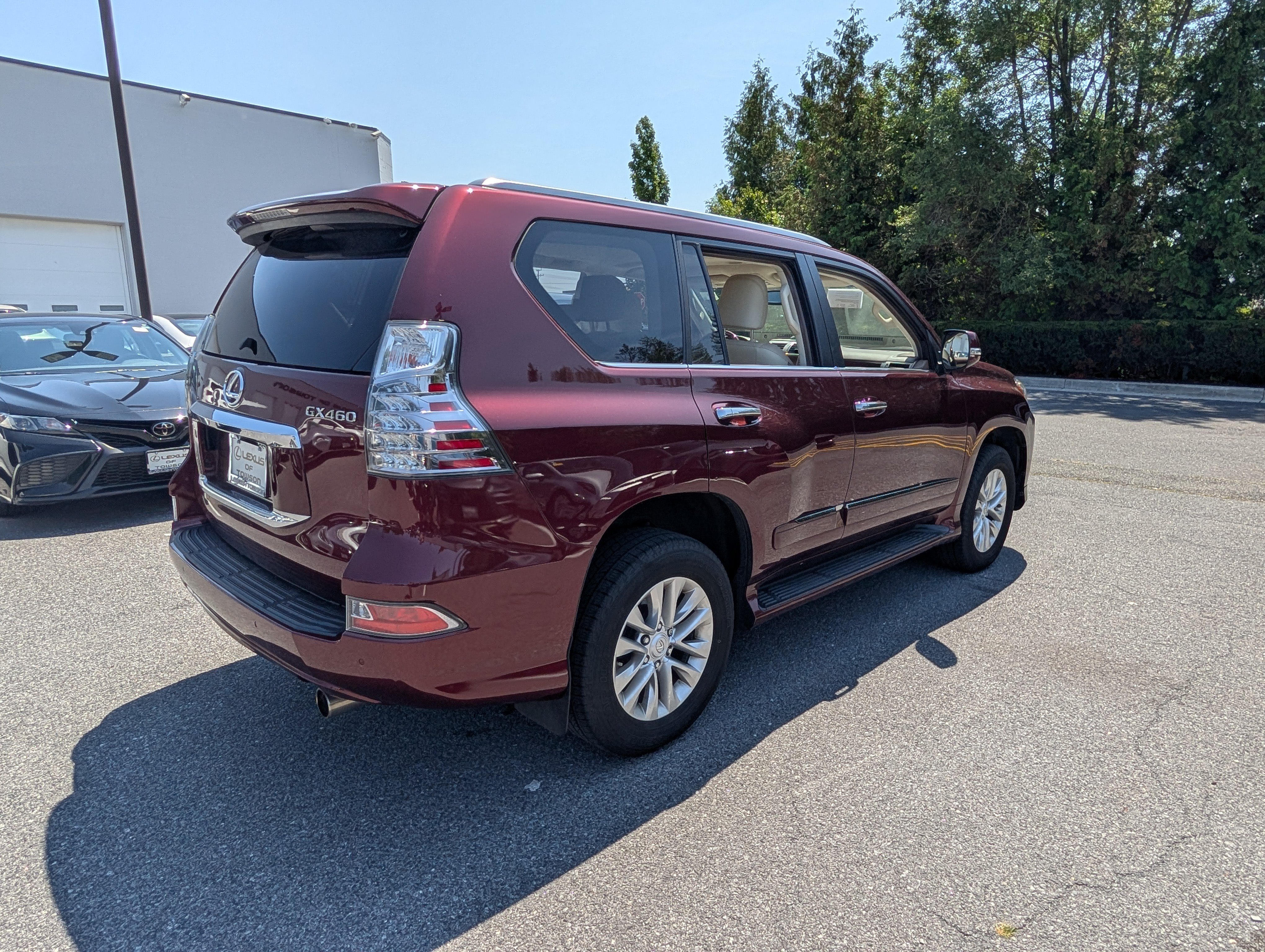Used 2019 Lexus GX 460 Premium w/ Premium Package AWD/4WD image 3