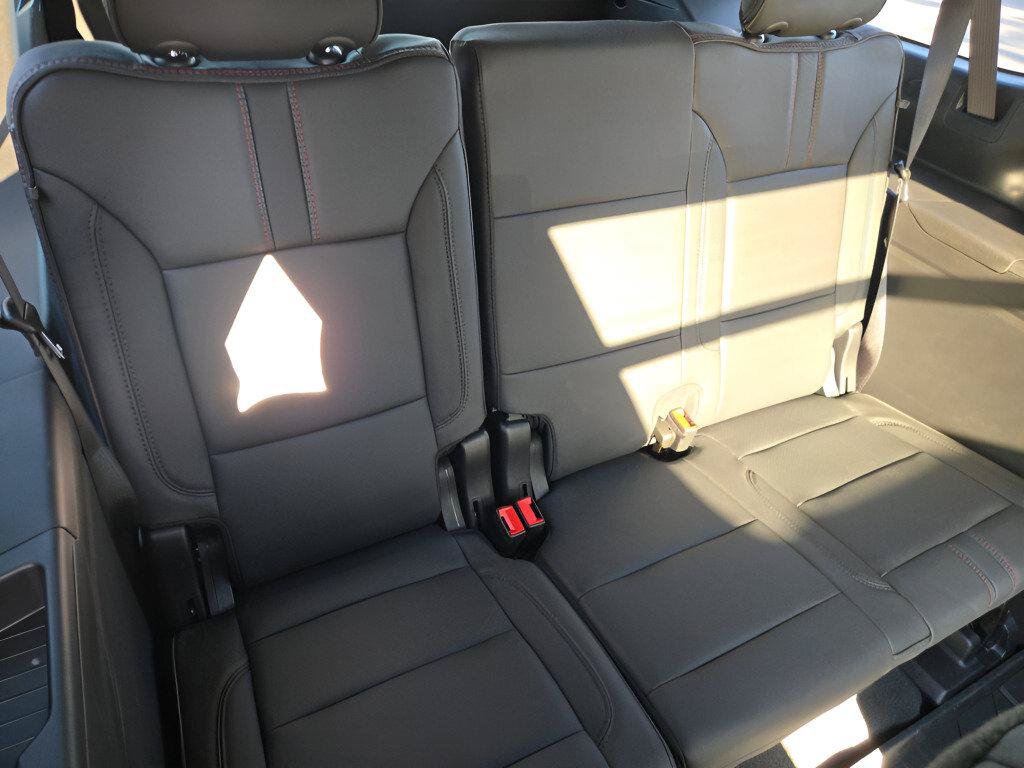 New 2026 Chevrolet Suburban RST w/ Comfort Package AWD/4WD image 13