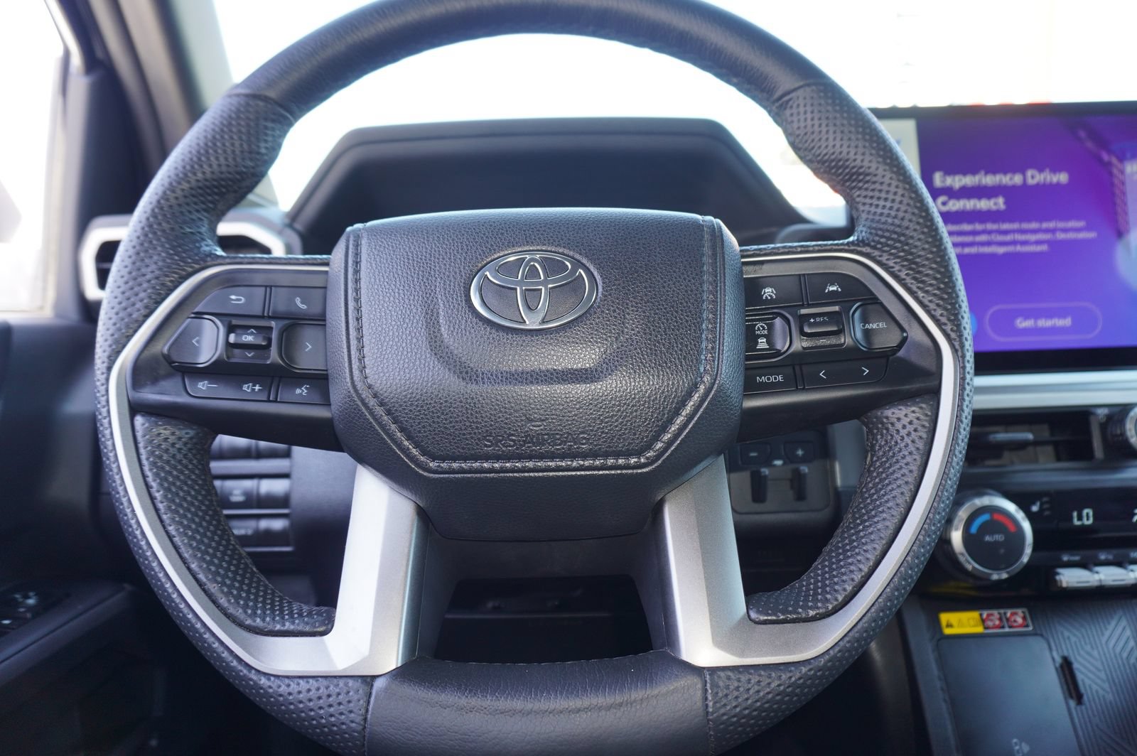 Used 2024 Toyota Tacoma TRD Sport w/ TRD Sport Upgrade Package AWD/4WD image 21