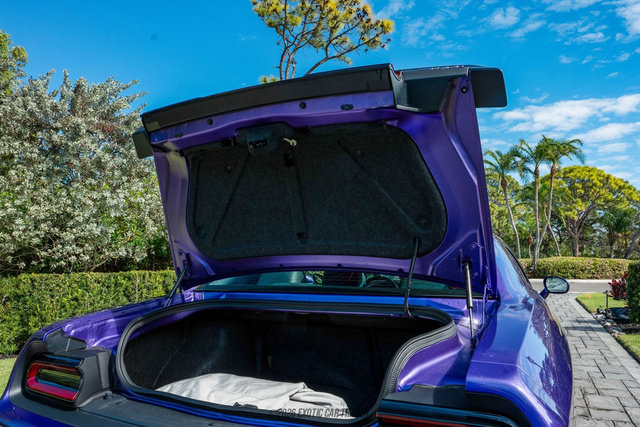 Used 2016 Dodge Challenger SRT Hellcat RWD image 98