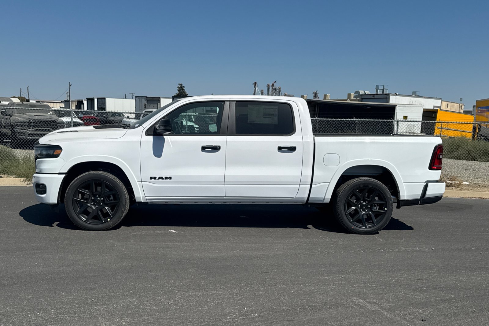 New 2027 RAM 1500 Laramie AWD/4WD image 6