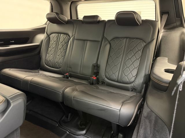 Used 2022 Jeep Grand Wagoneer Series III w/ Rear Seat Video Group 1 AWD/4WD image 34