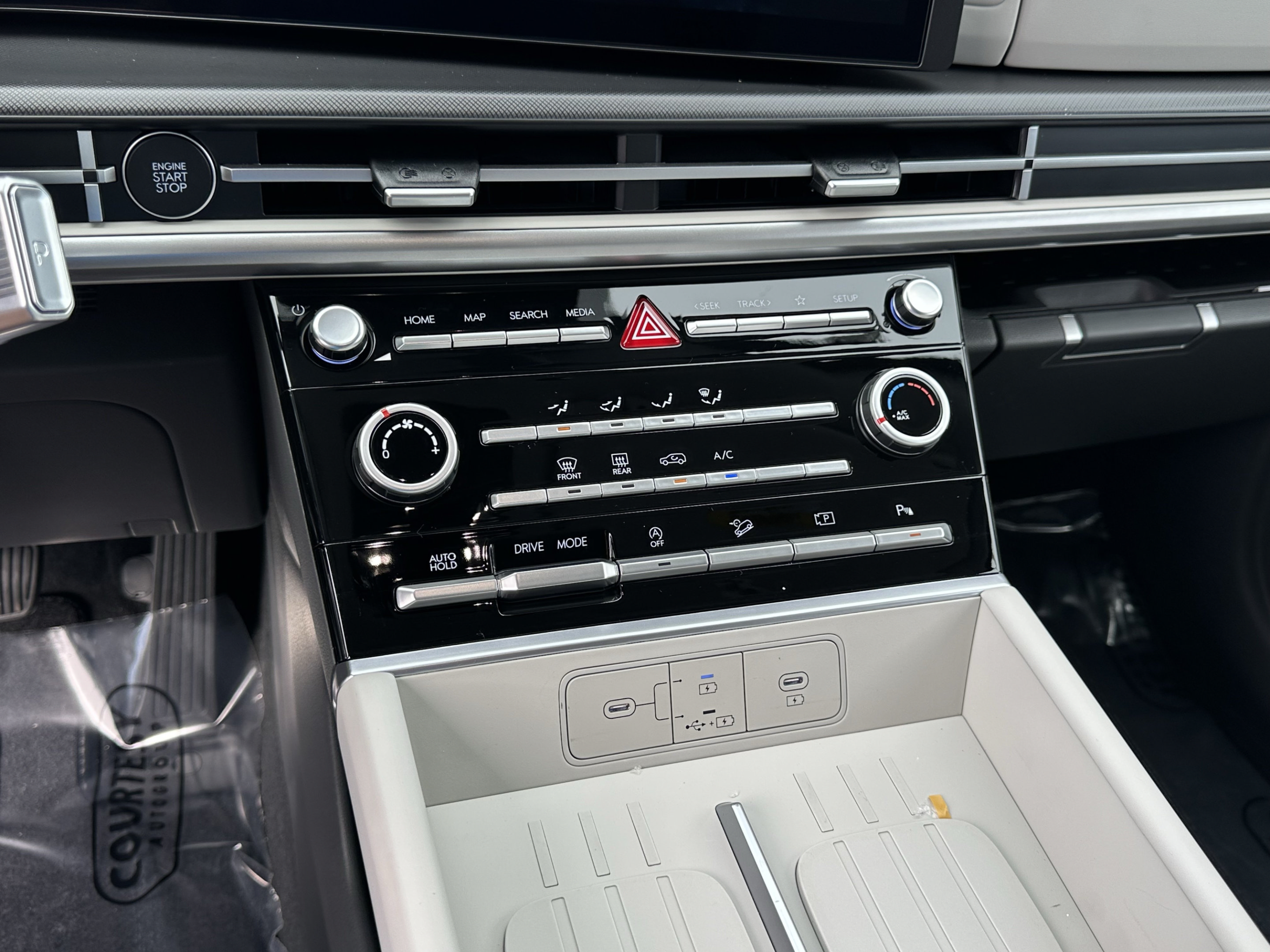 New 2027 Hyundai Santa Fe SE FWD image 24