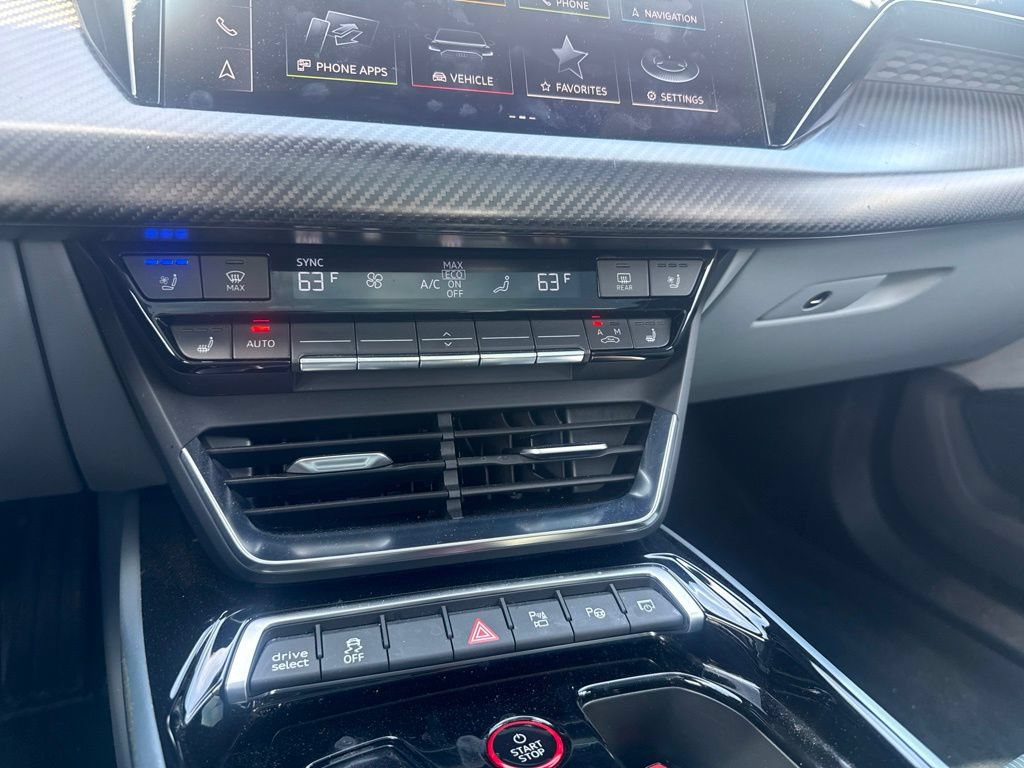 Used 2022 Audi e-tron GT Prestige AWD/4WD image 11