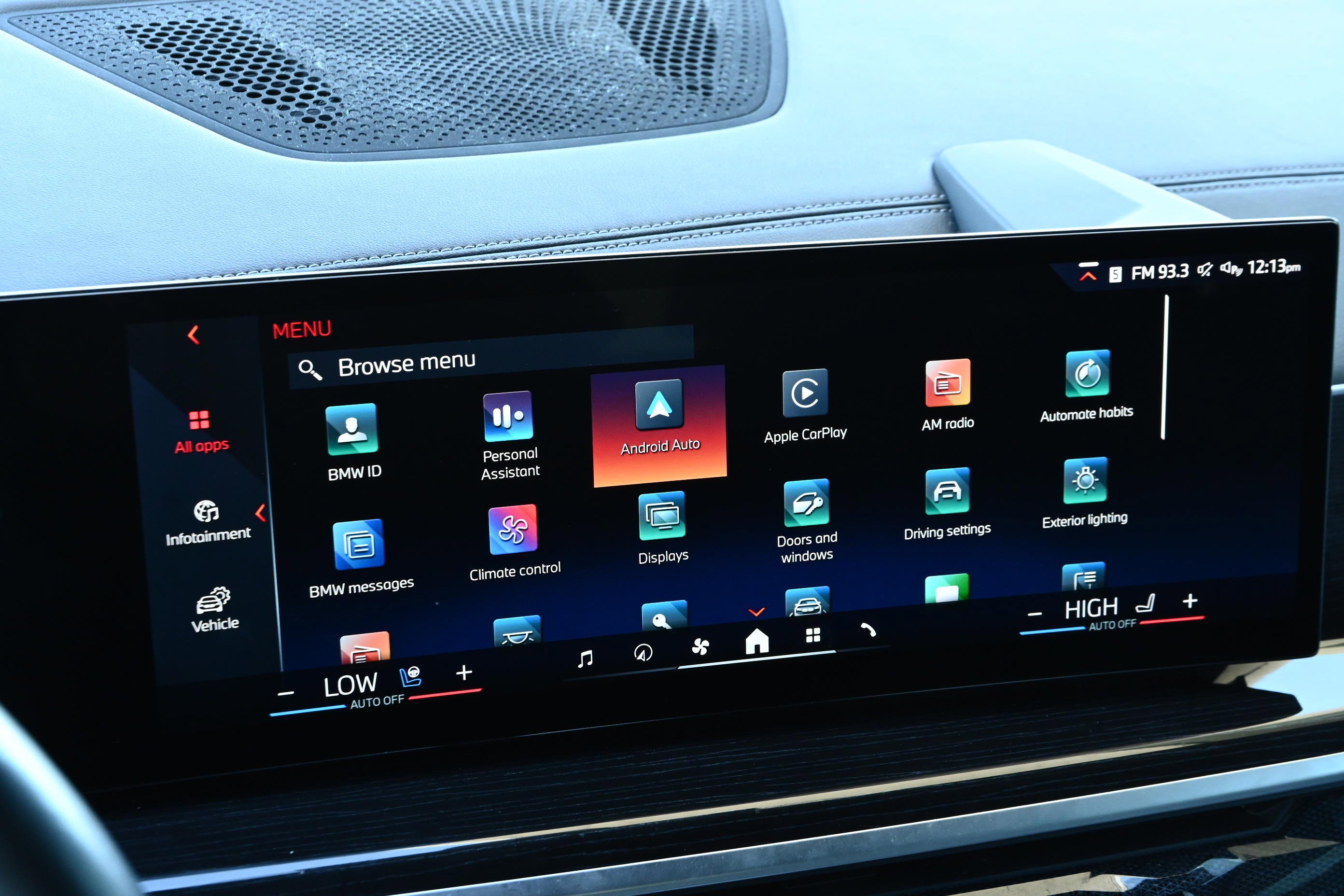 Certified 2024 BMW X7 xDrive40i w/ Executive Package image 33