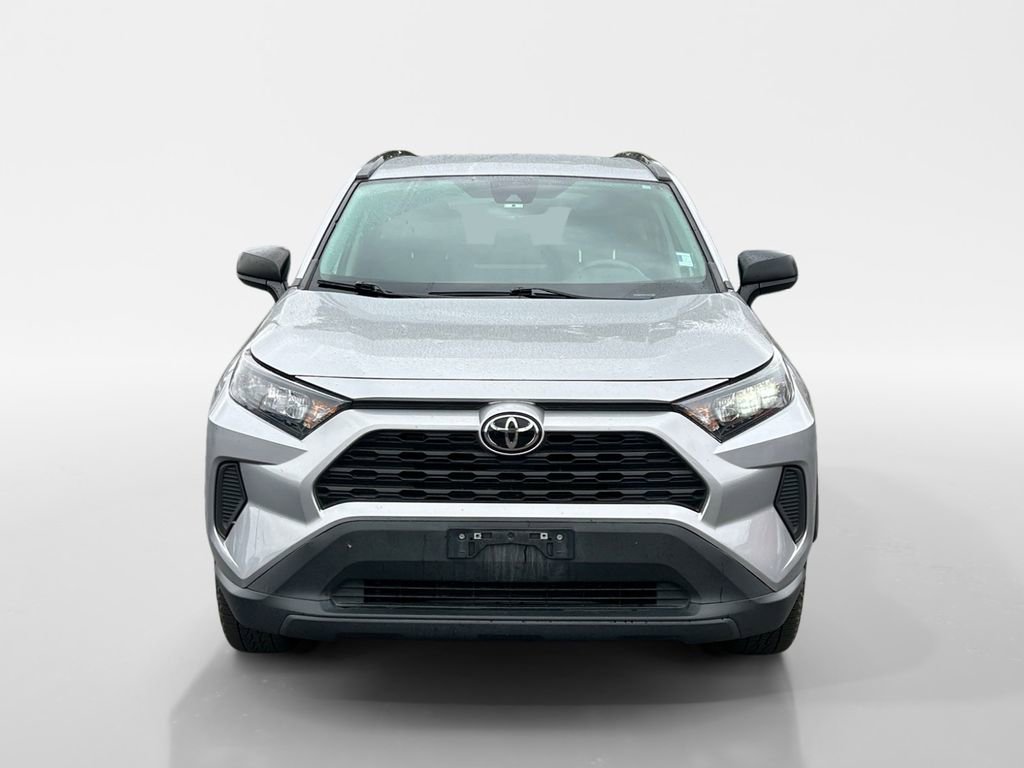 Used 2021 Toyota RAV4 LE AWD/4WD image 9