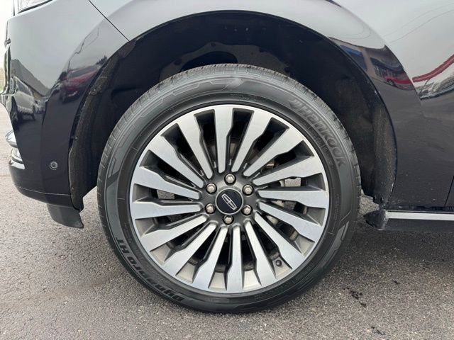 Used 2019 Lincoln Navigator L Reserve w/ Cargo Package AWD/4WD image 20