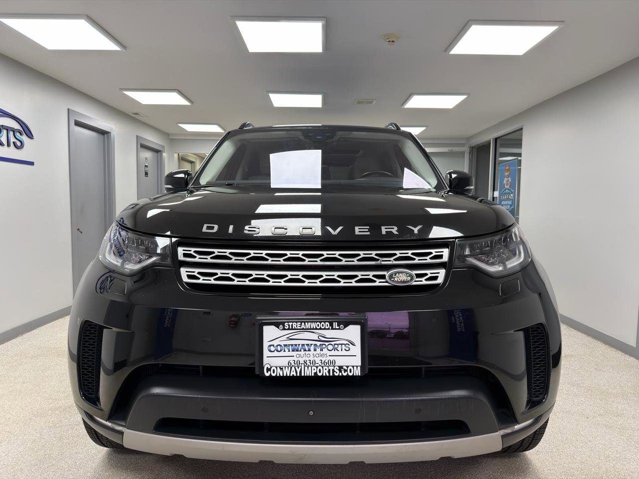 Used 2017 Land Rover Discovery HSE image 6