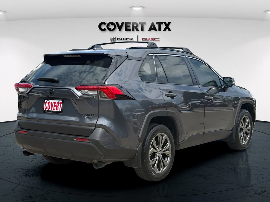 Used 2025 Toyota RAV4 XLE Premium AWD/4WD image 7