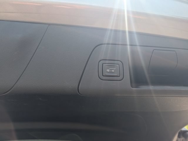 Used 2023 Buick Envision Preferred w/ Sport Touring Package AWD/4WD image 20