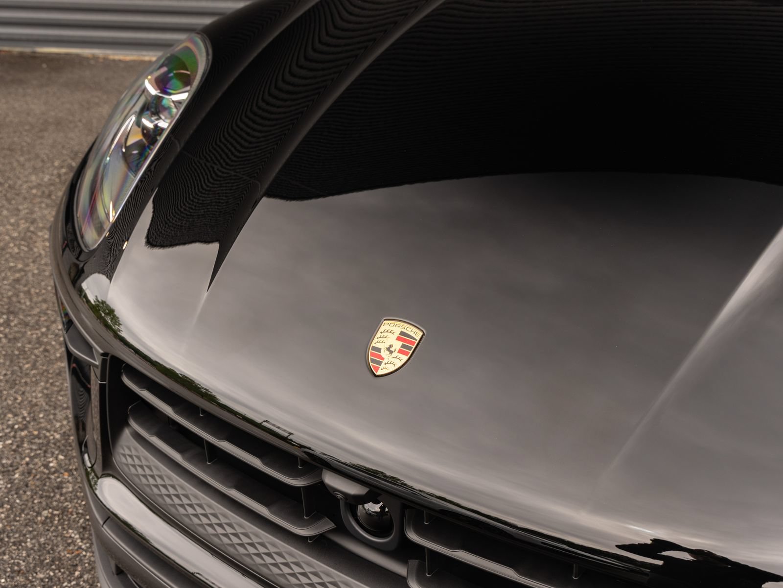 Certified 2026 Porsche Macan AWD/4WD image 10