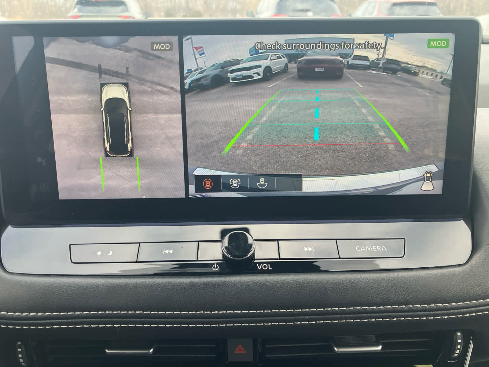 Used 2024 Nissan Rogue SL image 23