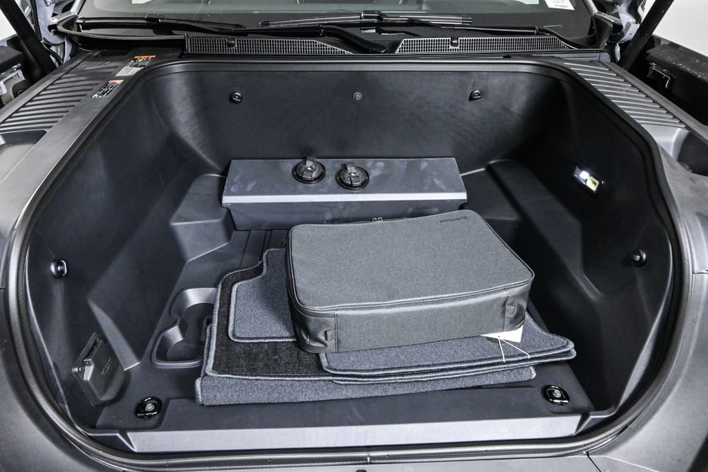 New 2026 GMC Sierra EV Elevation w/ Premium Package image 32