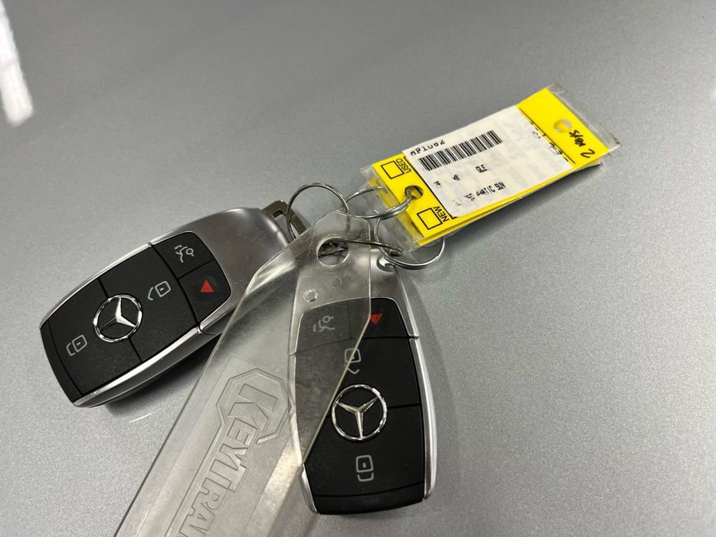 Certified 2025 Mercedes-Benz GLE 350 4MATIC image 47
